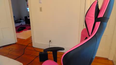 ashley blayde online show from April 6, 2026, 10:33 pm