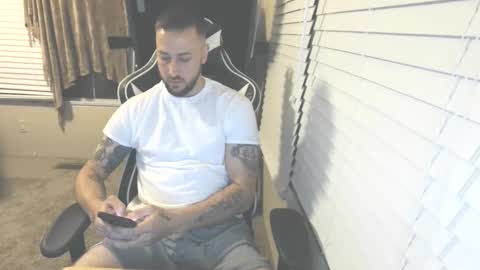 Swoozy online show from April 19, 2026, 2:44 am