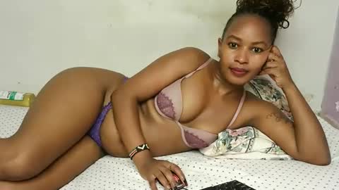 swt_bby online show from May 18, 2026, 4:51 am