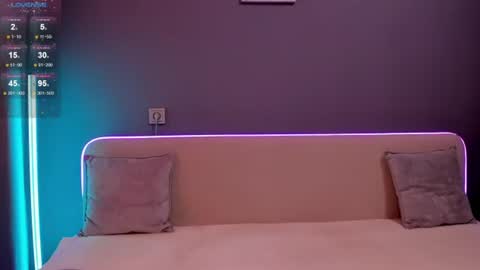 Ana online show from October 19, 2025, 2:45 am