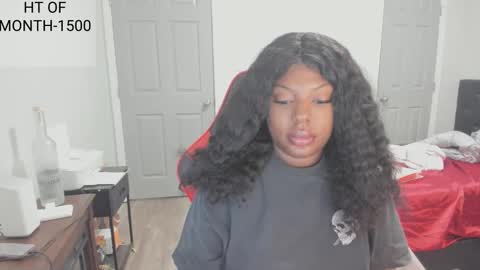 sxamleuy online show from November 3, 2025, 1:40 am