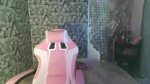 sydnyxox1 online show from June 3, 2026, 7:00 am