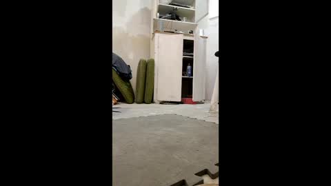 syevecrl online show from April 25, 2026, 8:28 pm