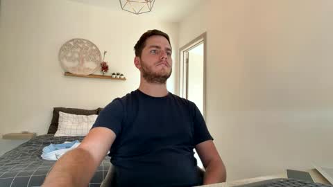 syl092 online show from April 20, 2026, 3:26 pm