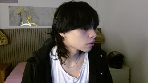 sylasfrost online show from November 28, 2025, 1:03 pm