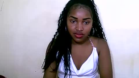 sylviasexy27 online show from December 22, 2024, 8:38 am