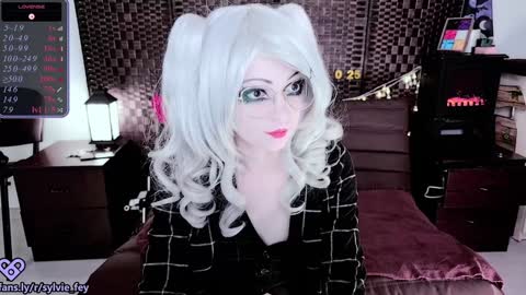 Sylvie online show from January 10, 2025, 1:53 am