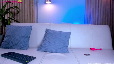 Snapshot of symonprince chatting on December 1, 2024, 8:31 pm 420 Forever online show from December 1, 2024, 8:31 pm