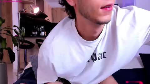 Snapshot of symonprince chatting on October 2, 2025, 7:10 pm 420 Forever online show from October 2, 2025, 7:10 pm