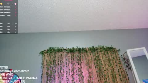 Jennah online show from March 4, 2025, 10:27 pm