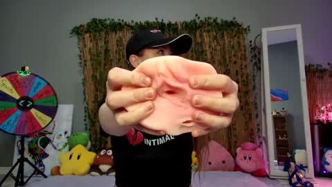 Jennah online show from March 12, 2025, 10:39 pm