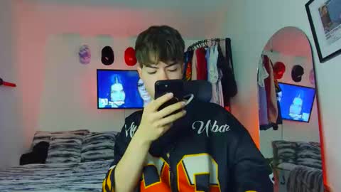 TONER online show from October 28, 2025, 12:25 am