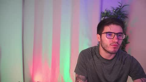 t0ny_wylie online show from February 24, 2026, 7:01 pm