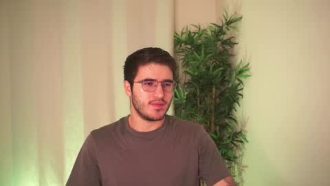 t0ny_wylie online show from March 17, 2026, 7:23 am