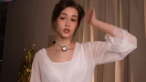 Heeey im Helena3 -- fav555100333 -- pvts only premium and after my public show 3 online show from December 16, 2025, 3:33 am