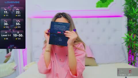 Arianna online show from December 12, 2024, 4:32 pm