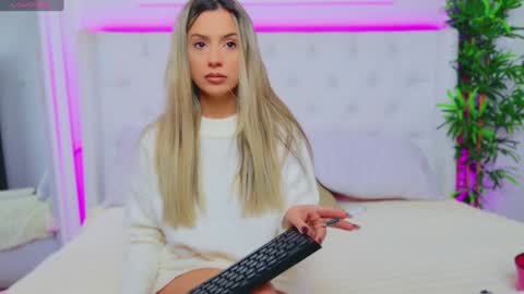 Arianna online show from December 17, 2024, 1:49 pm