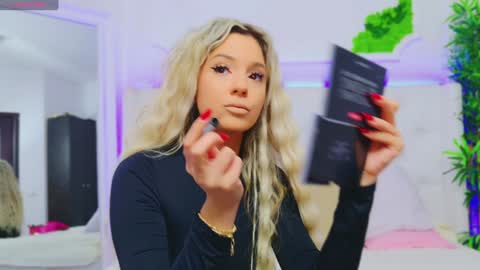 Arianna online show from January 7, 2025, 1:14 pm