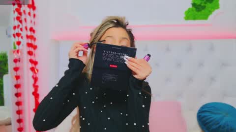 Arianna online show from February 7, 2025, 1:32 pm