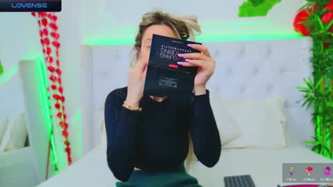 Arianna online show from February 19, 2025, 1:50 pm