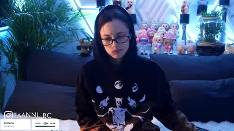 TAANNI online show from October 17, 2025, 10:18 am