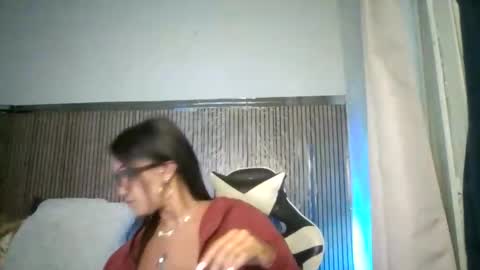 Snapshot of tachi1713 chatting on May 1, 2026, 9:03 am yameil online show from May 1, 2026, 9:03 am