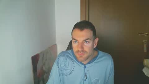 Snapshot of taf1989 chatting on December 11, 2024, 5:21 am taf1989 online show from December 11, 2024, 5:21 am