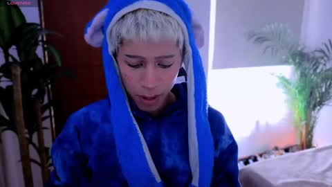 Snapshot of taichi_bluy chatting on October 3, 2025, 6:27 pm taichi online show from October 3, 2025, 6:27 pm