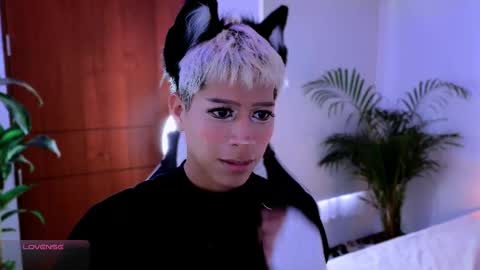 Snapshot of taichi_bluy chatting on October 7, 2025, 9:34 pm taichi online show from October 7, 2025, 9:34 pm