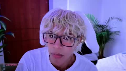 Snapshot of taichi_bluy chatting on October 9, 2025, 8:07 pm taichi online show from October 9, 2025, 8:07 pm