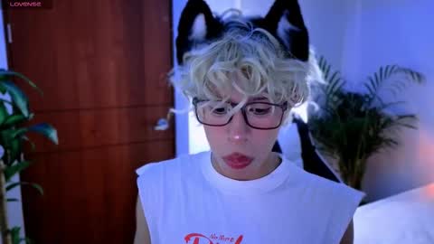 Snapshot of taichi_bluy chatting on October 11, 2025, 11:31 am taichi online show from October 11, 2025, 11:31 am