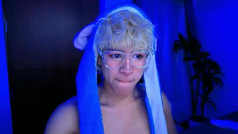 Snapshot of taichi_bluy chatting on November 18, 2025, 7:13 am taichi online show from November 18, 2025, 7:13 am