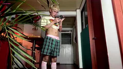 Snapshot of taichi_bluy chatting on December 17, 2025, 12:16 am taichi online show from December 17, 2025, 12:16 am