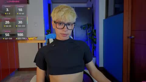 Snapshot of taichi_bluy chatting on February 5, 2026, 11:04 am taichi online show from February 5, 2026, 11:04 am