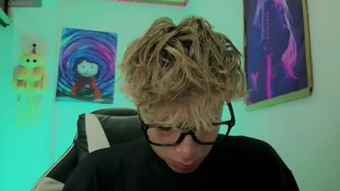 Snapshot of taichi_bluy chatting on March 16, 2026, 3:56 am taichi online show from March 16, 2026, 3:56 am