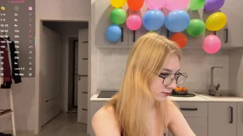 Tessa online show from April 5, 2026, 12:24 pm