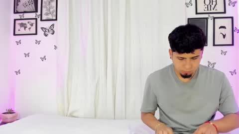 Snapshot of tainy_n_harley chatting on December 16, 2024, 5:06 am Liam and Juli online show from December 16, 2024, 5:06 am