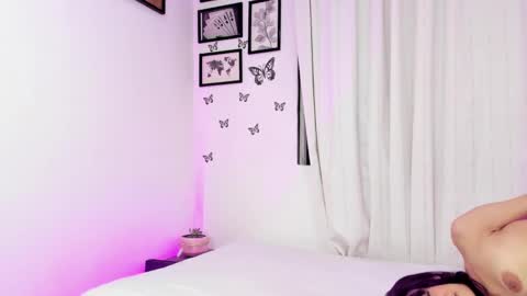 Snapshot of tainy_n_harley chatting on December 17, 2024, 5:40 am Liam and Juli online show from December 17, 2024, 5:40 am