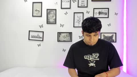 Snapshot of tainy_n_harley chatting on January 6, 2025, 4:47 am Liam and Juli online show from January 6, 2025, 4:47 am