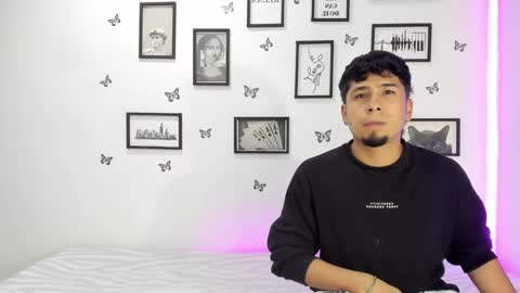 Snapshot of tainy_n_harley chatting on January 18, 2025, 7:38 am Liam and Juli online show from January 18, 2025, 7:38 am