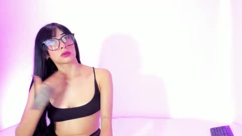 Snapshot of tainy_n_harley chatting on October 12, 2025, 5:28 am Liam and Juli online show from October 12, 2025, 5:28 am