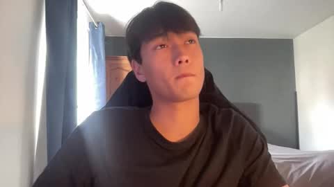 Snapshot of taiob283 chatting on October 31, 2025, 1:45 pm Ben online show from October 31, 2025, 1:45 pm