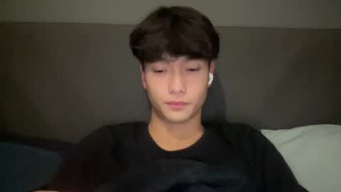 Snapshot of taiob283 chatting on December 17, 2025, 5:41 pm Ben online show from December 17, 2025, 5:41 pm