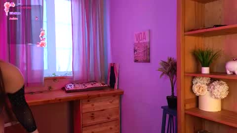 Lizzy online show from October 23, 2025, 7:18 am