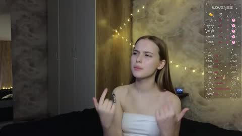 Snapshot of taiti_fox_cub chatting on November 17, 2025, 5:52 pm taiti_fox_cub online show from November 17, 2025, 5:52 pm