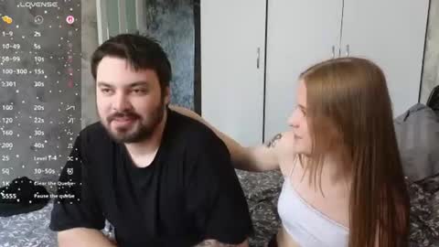 taiti_fox_cub online show from June 22, 2026, 9:17 am