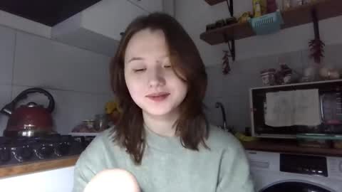 Lily online show from November 21, 2025, 3:22 pm