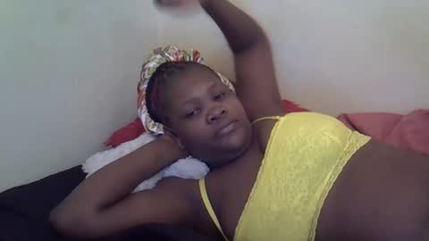 Snapshot of taliah254 chatting on February 19, 2025, 4:12 am taliah254 online show from February 19, 2025, 4:12 am