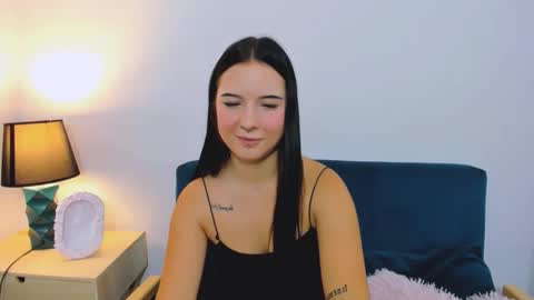 Snapshot of taliasensitive chatting on November 3, 2025, 6:53 pm taliasensitive online show from November 3, 2025, 6:53 pm