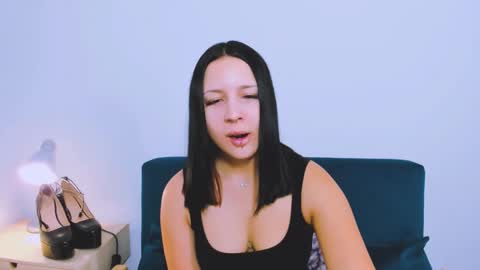 taliasensitive online show from December 21, 2025, 10:22 am